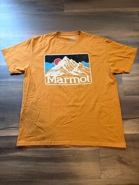 Marmot Men's Orange Graphic Mountain Logo Tee Size XL